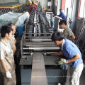 Equipamentos de aço estruturam CZ Purlin máquina